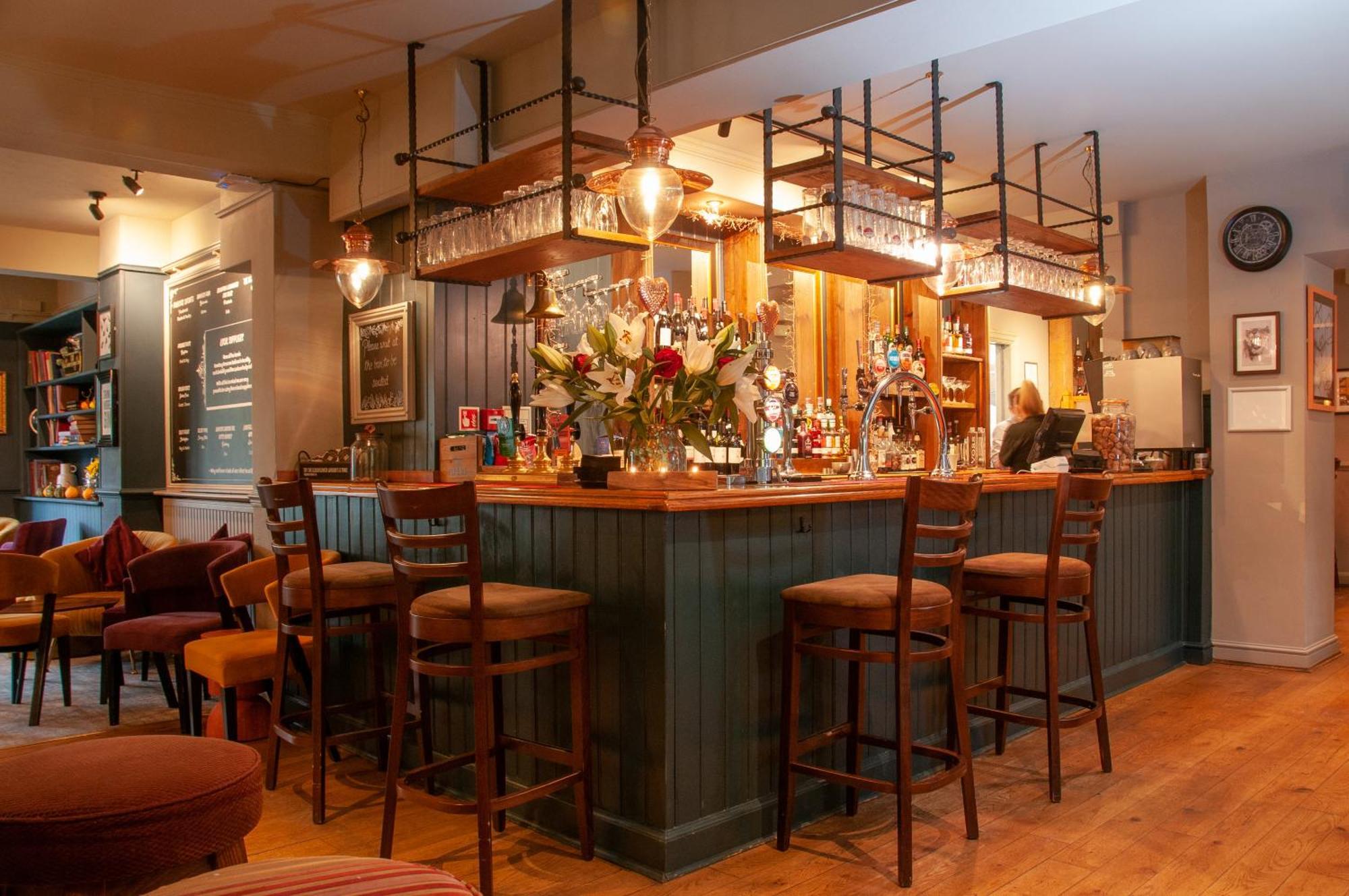 The Cowdray Arms Acomodação com café da manhã Worth  Exterior foto
